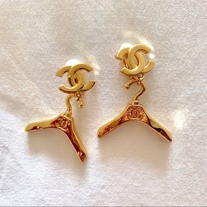 AUTHENTIC Chanel Gold Clip On Earrings